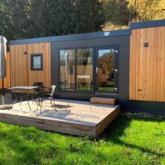 Holiday Home Tiny Haus Rotkehlchen by Interhome