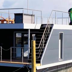 Hausboot Moby Chic mit Dachterrasse in Kragenæs auf Lolland/DK