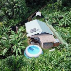 Fare HONU Cook’s Bay Moorea