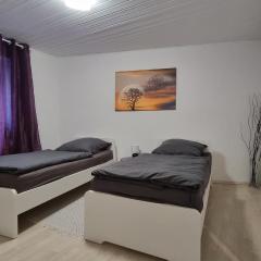 3 Zimmer 6 Betten Renoviert