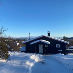 Cabin in the Mountain, Outstanding View & Solar Energy