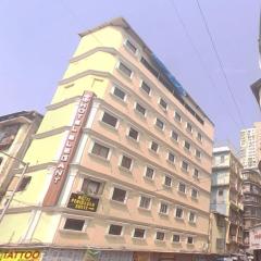 Hotel New Peninsula Suite - Near Masjid Bandar and CST Station - South Mumbai