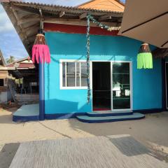 Flower Apartment on the beach