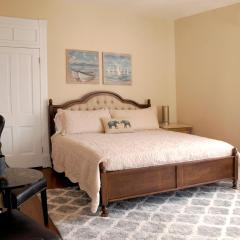 MayLi Place Luxury King Suite Downtown St Augustine