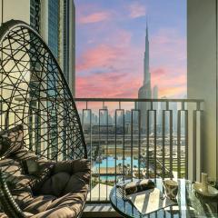 Amazing Burj Khalifa views with Dubai Mall direct connection in Downtown