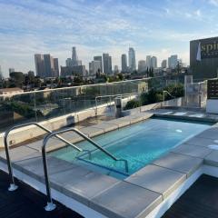 Luxury Downtown Los Angeles Penthouse Condo with Skyline Views