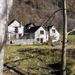 Verzasca Lodge Elma