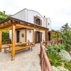 Starhost - La Casella seaview garden terrace and parking
