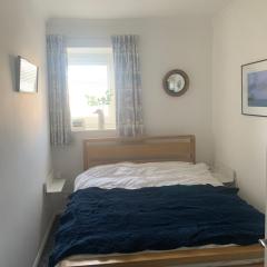 Cosy room 10 min from beach