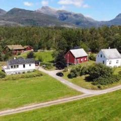 Indrebø Farm / Indrebø Gard