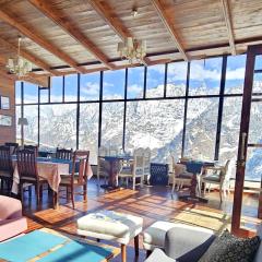 Faraway Cottages, Auli