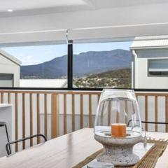 Mountain View Villa-close to shops-10min to CBD