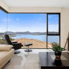 The View Sandy Bay 5 bedroom