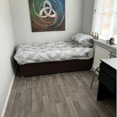 Macs Belfast Single bedroom