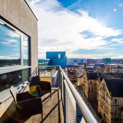 Stunning View Penthouse Sheffield Central with Allocated Underground Parking Space