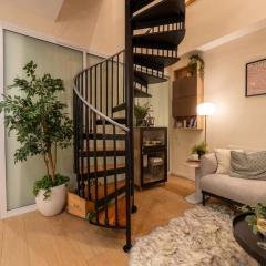 Loft on Collins/Swanston - 2 storey - 2 bed 2 bath