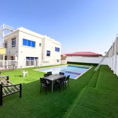 4 Bedrooms villa for rent