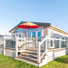 Lakeside Gem with Hot Tub