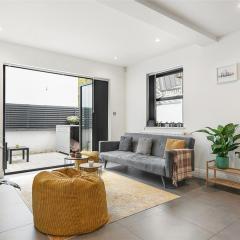 Sleek 1 Bed Haven with Private Outdoor Space
