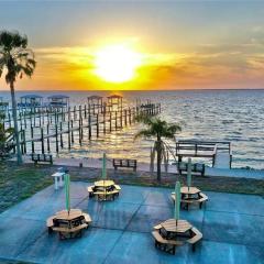 Seaside Charm Apollo Beach Oasis