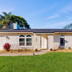 Cozy Palm Bay Get Away