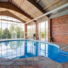 Howard Johnson by Wyndham Branson Theatre District