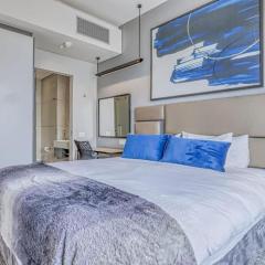 The Capital Sandton Luxury apartment with free pool, gym, spa and Netflix