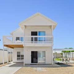 The White House - Sellicks Beach - C21 SouthCoast Holidays
