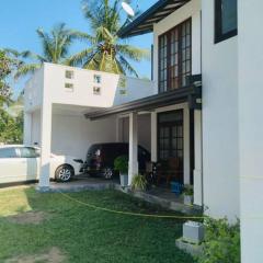 Colombo Villa Near Bolgoda Lake 5 Bed 2.5 Bath