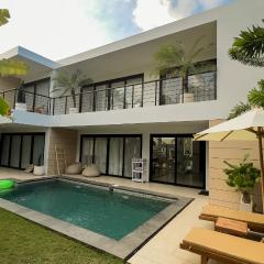 Admire Villa - a luxury private villa with Pool