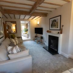 Oulton House - Beautiful Restored 2 Bedroom Property in Spofforth, Harrogate