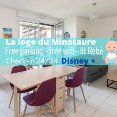 La loge du Minotaure, parking et bureaux