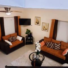 5 Min from Dunn River Fall 2 Bedroom Townhome Pool Balcony