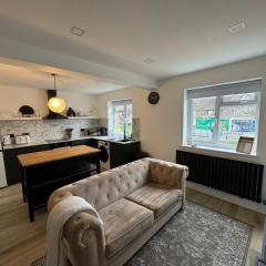 Lux 1 Bed Flat - Free Parking
