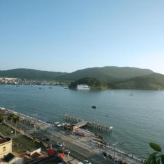 Apto charmoso com vista mar na Ponta da Praia