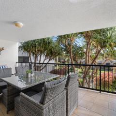 Beachside 3-Bed with Pool, BBQ, Gym & Tennis Court