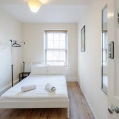 APlaceToStay Central London Apartment, Zone 1 COVE