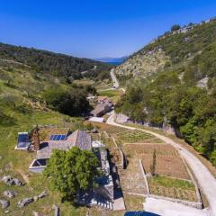 Secluded holiday house Postira, Brac - 22199