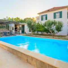 Lovely Home In Kolocep With Heated Swimming Pool