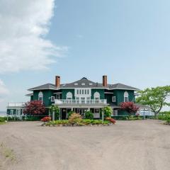 Elegant Oceanfront Maine Estate with Gazebo