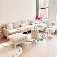 Exquisite Urban Oasis: Luxury 1 Bedroom Retreat in Downtown Manhattan