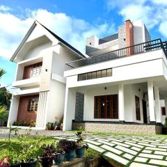 Casa Royal HomeStay