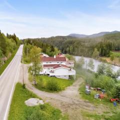 Nice Apartment In Haltdalen With Kitchen