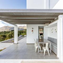 Ioannis House