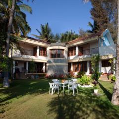 StayVista at Mikkie House 3BHK Villa Combination of Bricks & Stone - Breakfast Included