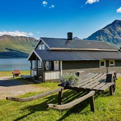 Cozy home in Godfjord