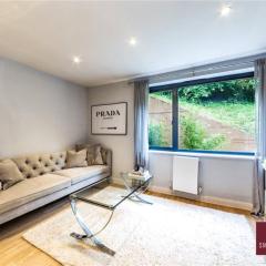 Wooburn Green - Modern One Bedroom Apartment