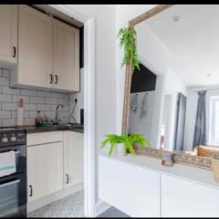 Edgware Road Apartment