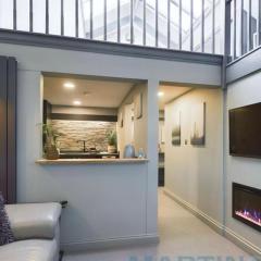 Spacious open planned 1 bedroom apartment
