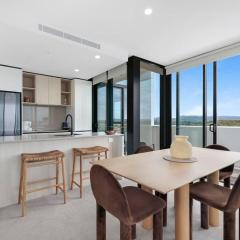 2 Bedroom Luxury Living in Burleigh Heads!